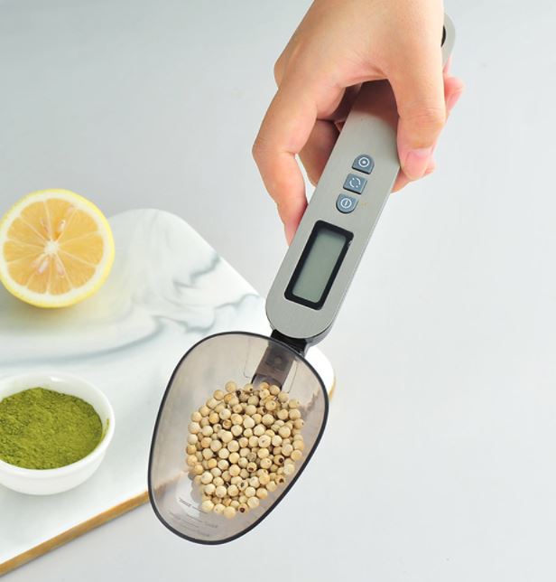 Electric spoon scale